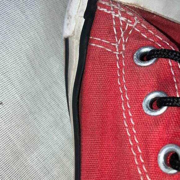Converse toddler size 9 Kids Red Canvas Chuck Taylor All-stars Sneakers - Picture 8 of 16